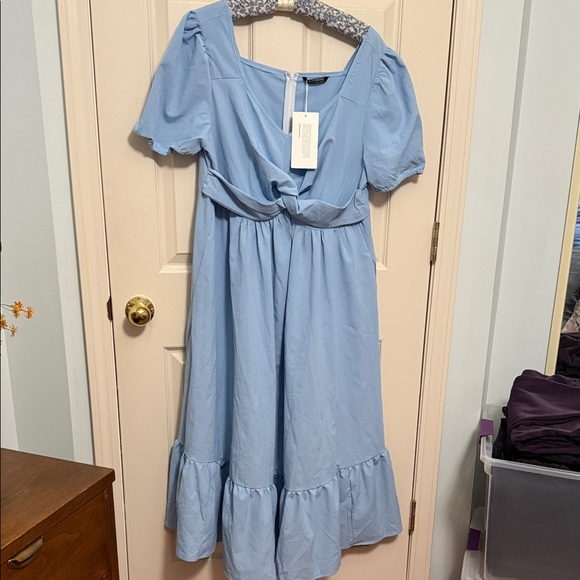 BloomChic Dresses & Skirts - BloomChic Light Blue Dress with Puff Sleeves